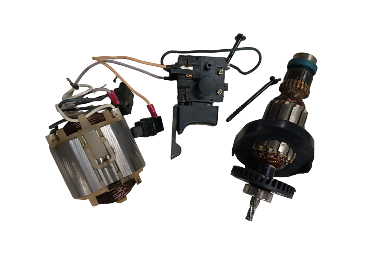ESTATOR E INDUZIDO INTERRUPTOR MAKITA MHP 132 SSP OZ 01.1
