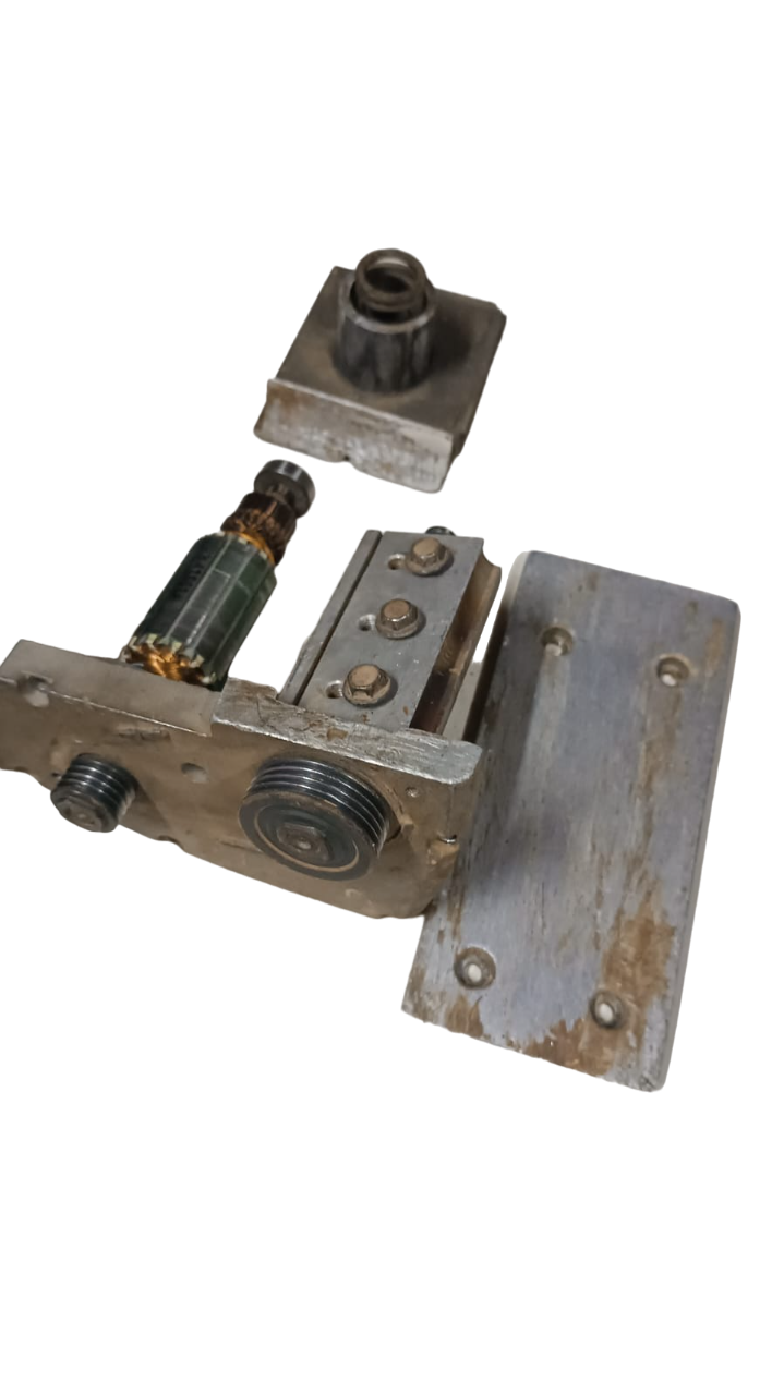 CX MOTOR COMPELTO E CABO P/ PLAINA MAKITA 1900B 110V - Imagem 4